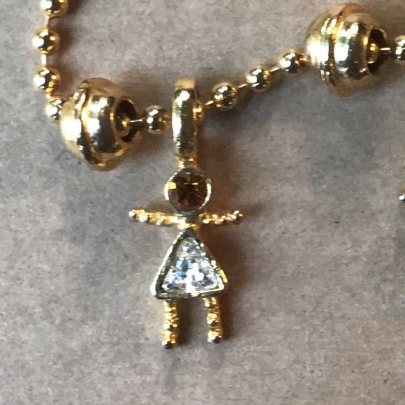 Vintage Family Necklace - Picture 4 of 8